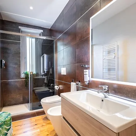 Urban Jungle Santa Rita Family Turin